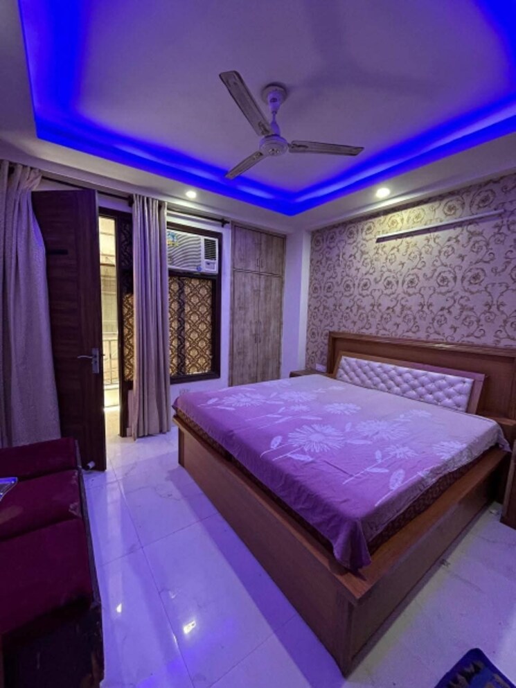 Bedroom, freedom fighters enclave 3 Bedroom 1500 Sq.Ft. Apartment In Freedom Fighters Enclave Delhi 9030961