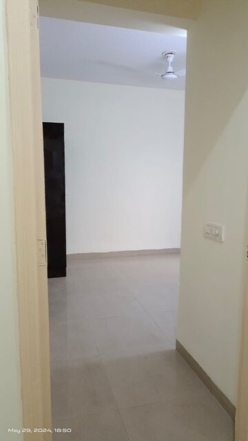 Room in 3.5 BHK Apartment at KLJ Greens, Sector 77 – for Sale