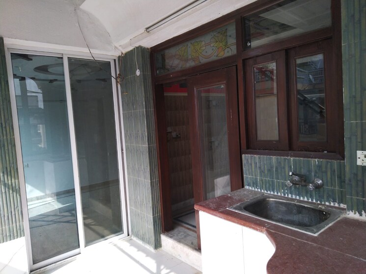 Other, sector 18 dwarka 3 Bedroom 1700 Sq.Ft. Apartment In Sector 18 Dwarka Delhi 9030988