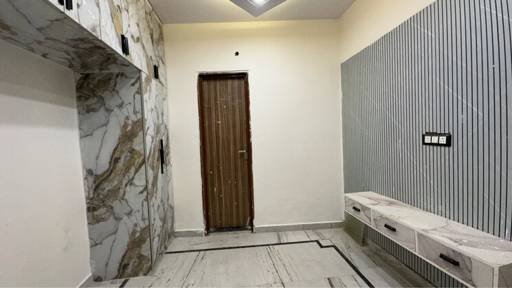 undefined, krishna park 3 Bedroom 120 Sq.Yd. Builder Floor In Krishna Park Delhi 9026061