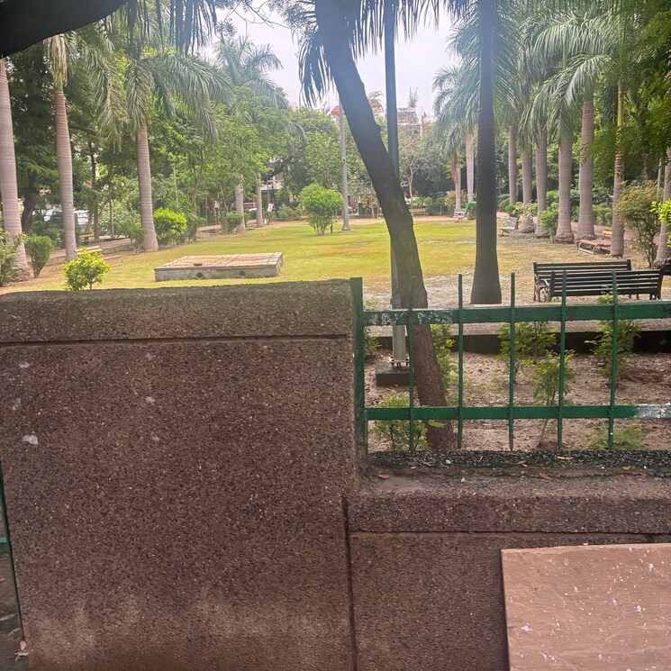 Balcony, rwa-apartments-sector-26 3 Bedroom 162 Sq.Mt. Independent House In Arun Vihar Noida 9031005