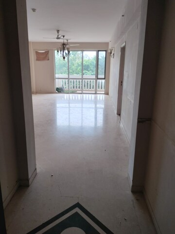 Living Room in 4 BHK Apartment at DLF Westend Heights, Sector 53 – for Rent