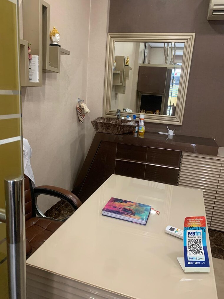 Kitchen, ocus-quantum Commercial Office Space in IT/SEZ 510 Sq.Ft. In Sector 51 Gurgaon 9031019