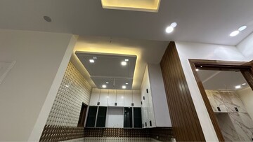 Furnished Amenities in 3 BHK Builder Floor at Krishna Park – for Sale