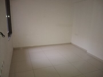 Room in 3 BHK Apartment at Shela – for Rent