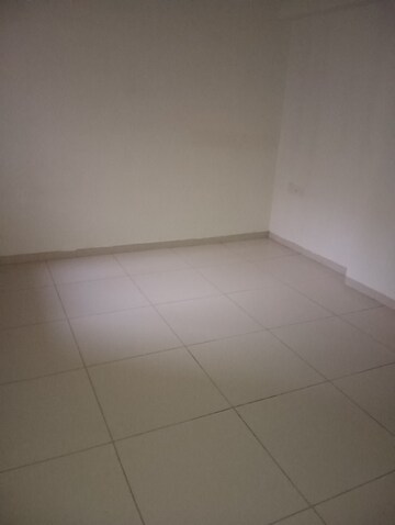 Room in 3 BHK Apartment at Shela – for Rent