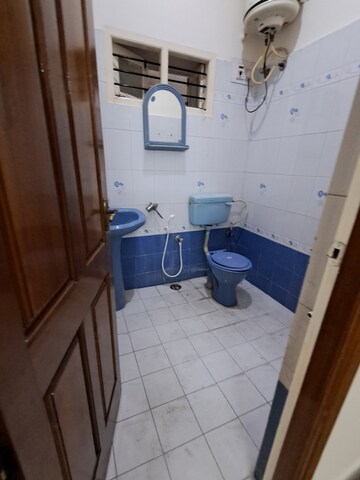 Attached Bathroom in 4 BHK Independent House at Btm Layout Stage 2 – for Rent