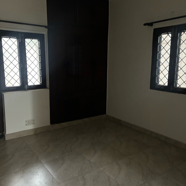 Room, the-nest-noida 2.5 Bedroom 162 Sq.Mt. Independent House In Sector 31 Noida 9031029