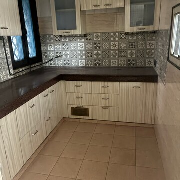 Kitchen in 2.5 BHK Independent House at The Nest Noida, Sector 31 – for Rent