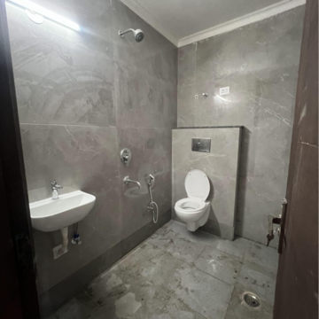 Bathroom in 1 BHK Builder Floor at Saket – for Rent