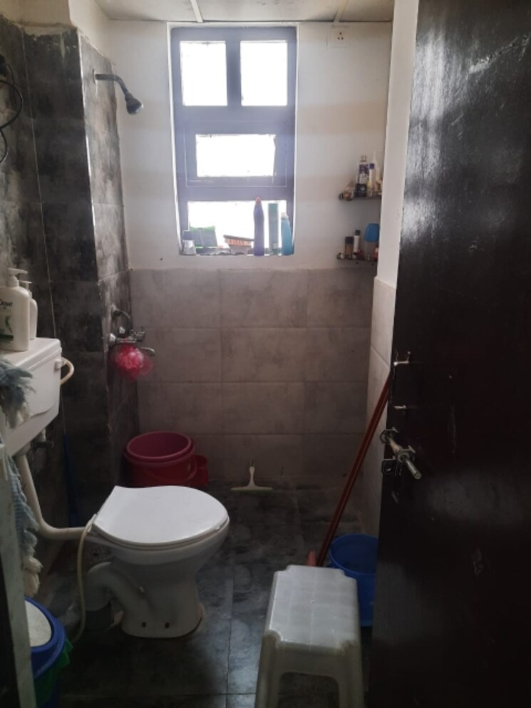 Bathroom, auric-city-homes 1 Bedroom 357 Sq.Ft. Apartment In Sector 82 Faridabad 9031068
