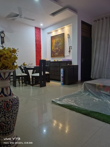 Living Room in 3 BHK Builder Floor at SS Mayfield Gardens, Sector 51 – for Rent