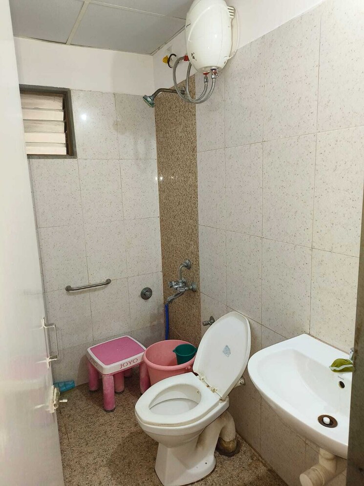 Bathroom, vejalpur 2 Bedroom 990 Sq.Ft. Apartment In Vejalpur Ahmedabad 9031071