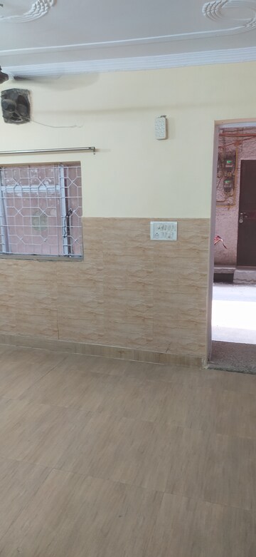 Room in 1 BHK Builder Floor at Kalkaji – for Rent