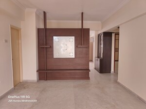 Room in 3 BHK Apartment at Oxford Enclave, Shivaji Nagar – for Sale