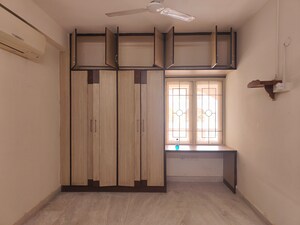 Room in 3 BHK Apartment at Oxford Enclave, Shivaji Nagar – for Sale