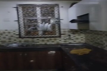 Kitchen in 3 BHK Builder Floor at Sector 104 – for Rent