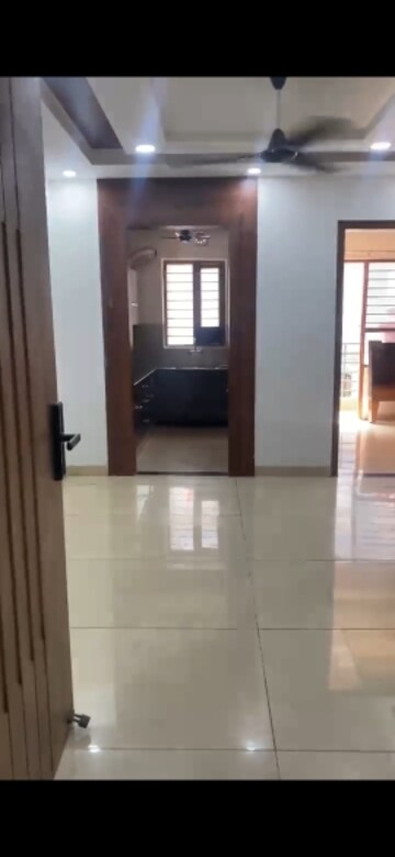 Bathroom in 2 BHK Builder Floor at RPS Palm Drive, Sector 88 – for Rent