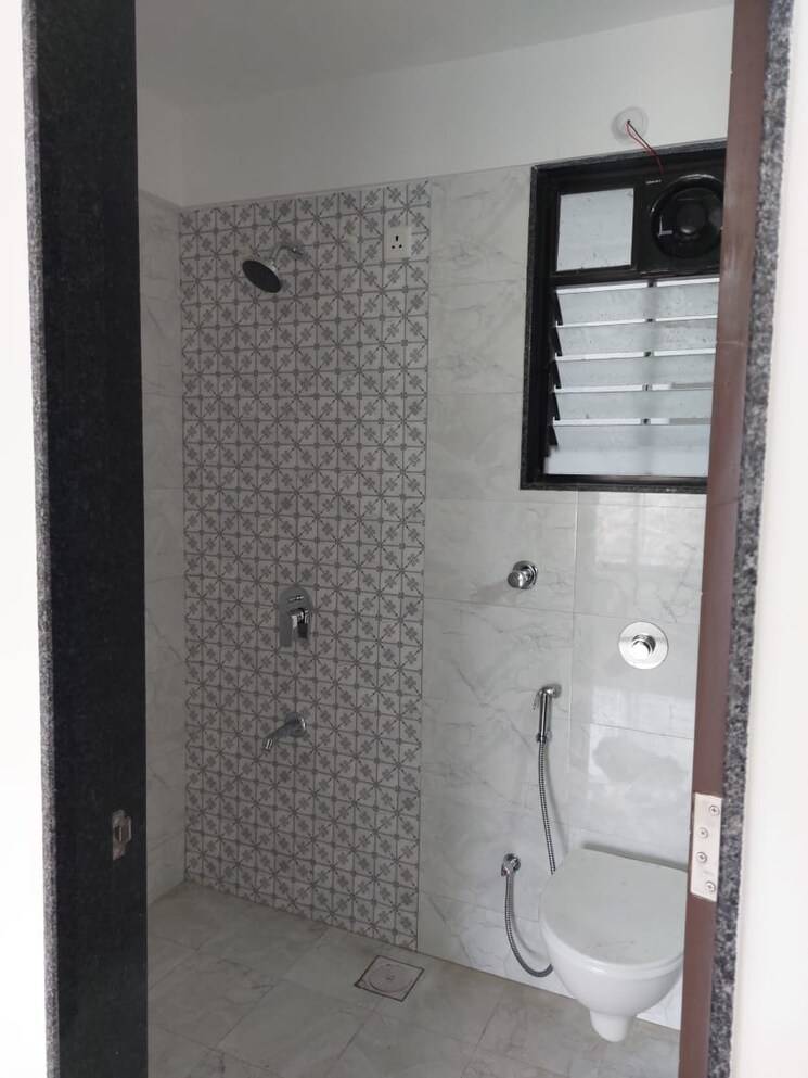 Bathroom, kiran-sufal 2 Bedroom 593 Sq.Ft. Apartment In Wakad Pune 9031186