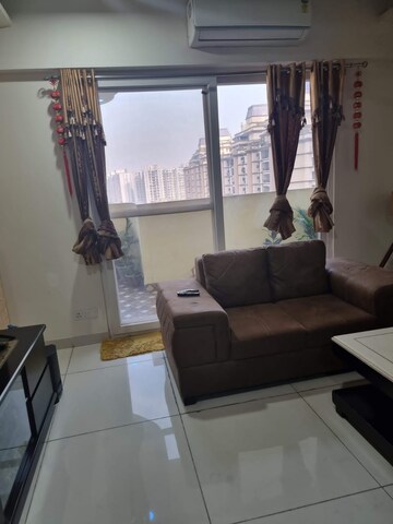 Furnished Amenities in 4 BHK Apartment at Saya Gold Avenue, Vaibhav Khand – for Rent