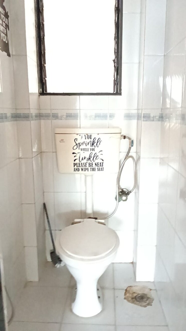 Bathroom, kandivali west 1 Bedroom 600 Sq.Ft. Apartment In Kandivali West Mumbai 9031299