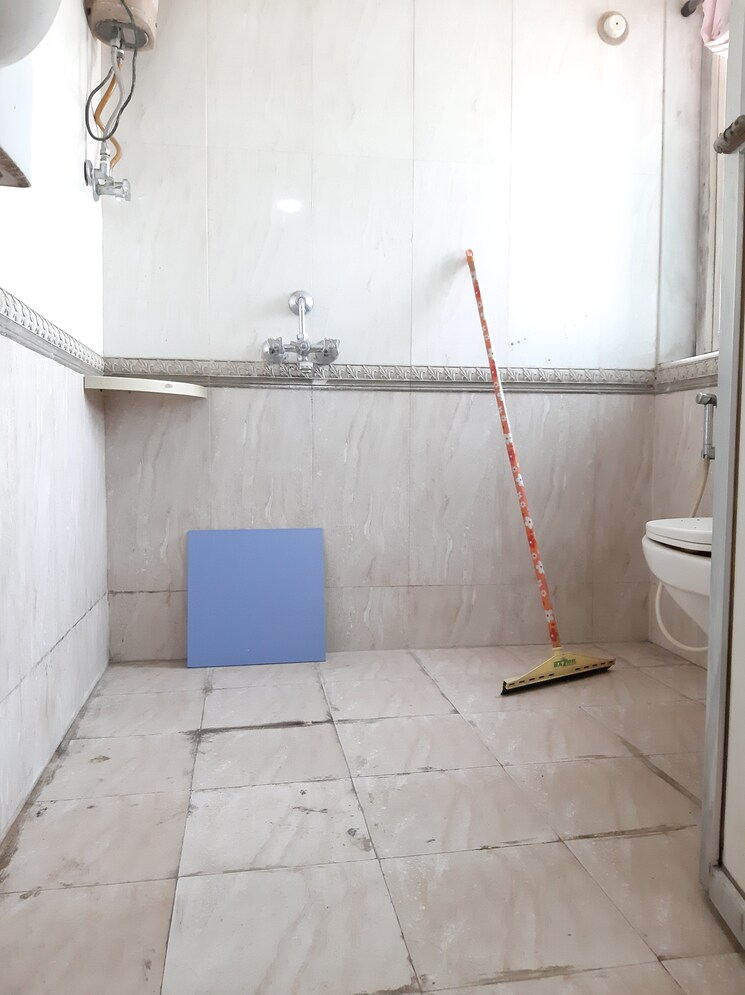 Bathroom, mermaid-seaview 1 Bedroom 715 Sq.Ft. Apartment In Cbd Belapur Sector 11 Navi Mumbai 9031293