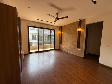 Room in 4 BHK Builder Floor at Ansal Sushant Lok I, Sector 43 – for Rent