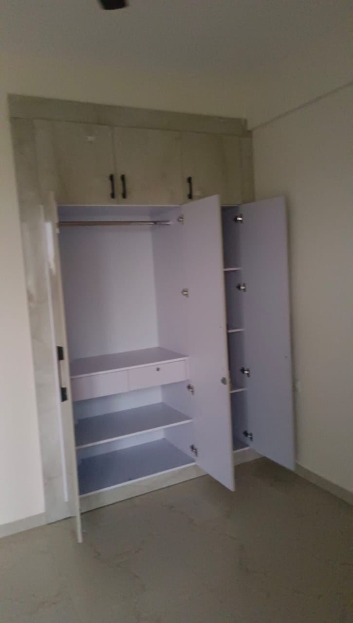 3 BHK 1423 Sq.Ft. Apartment in Smart World Gems