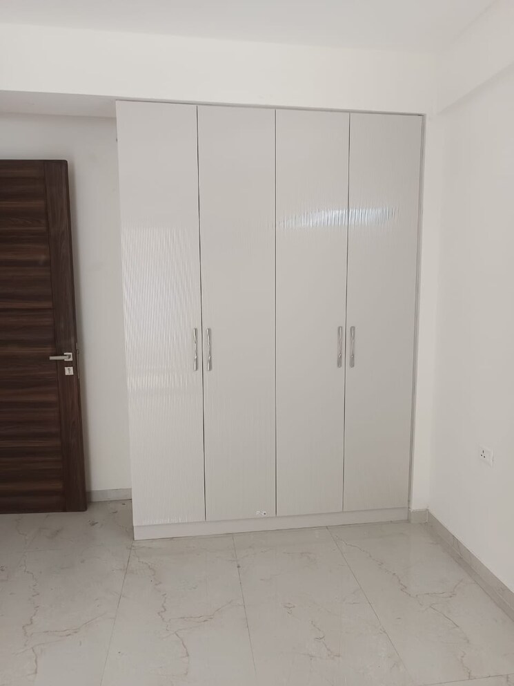 undefined, smart-world-gems 3 Bedroom 1423 Sq.Ft. Apartment In Sector 89 Gurgaon 9031402