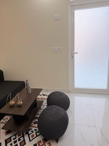 Furnished Amenities in 1 BHK Builder Floor at Sushant Lok I – for Rent