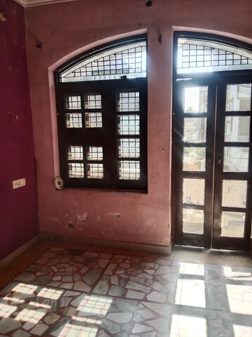 Room in 2 BHK Builder Floor at Huda – for Rent