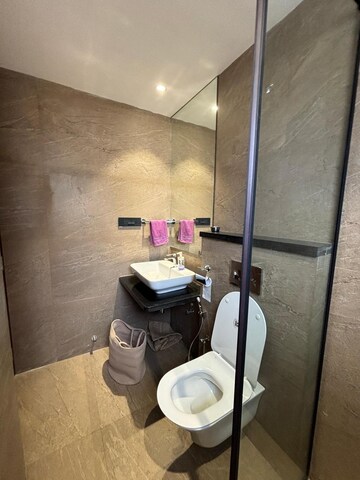 Team Area in 4 BHK Apartment at Richards Town – for Sale