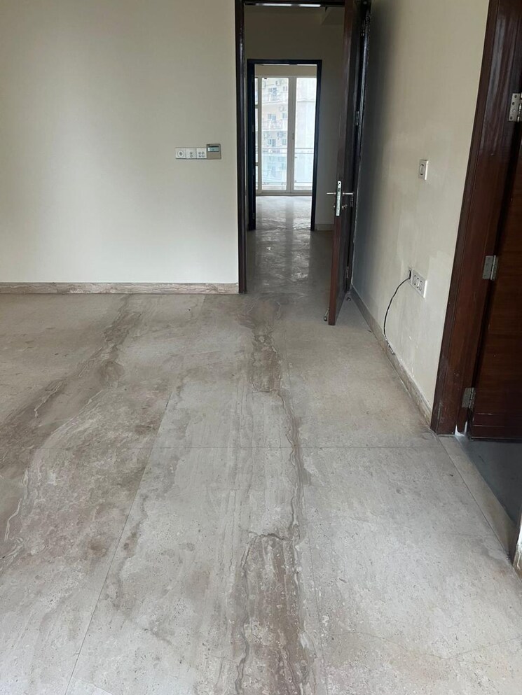 Bedroom, mahagun-marvella 5 Bedroom 5600 Sq.Ft. Apartment In Sector 78 Noida 9031513