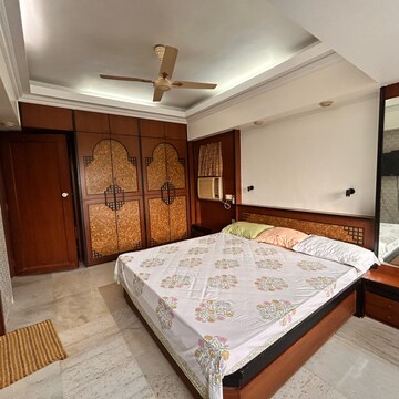 Bedroom in 2 BHK Apartment at Hiranandani Garden Eden III, Jalvayu Vihar – for Rent