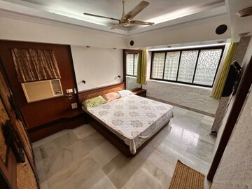 Bedroom in 2 BHK Apartment at Hiranandani Garden Eden IV, Powai – for Rent
