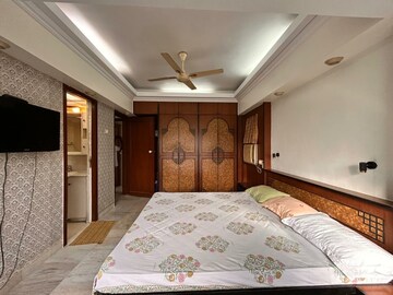 Bedroom in 2 BHK Apartment at Hiranandani Garden Eden IV, Powai – for Rent