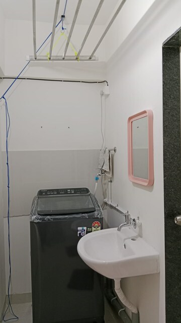 Furnished Amenities in 1 BHK Apartment at Kalyani Nagar – for Rent