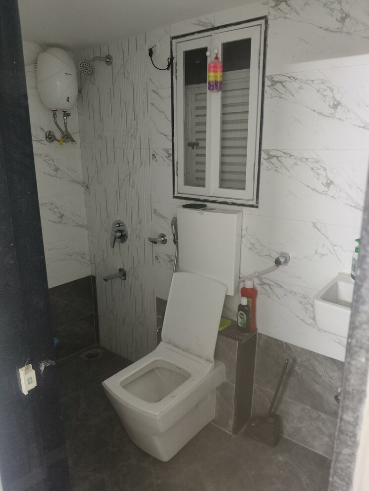 Bathroom, punyodaya-park 2.5 Bedroom 1450 Sq.Ft. Apartment In Kalyan West Thane 9031639