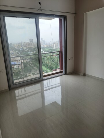 Room in 2.5 BHK Apartment at Punyodaya Park, Kalyan West – for Rent