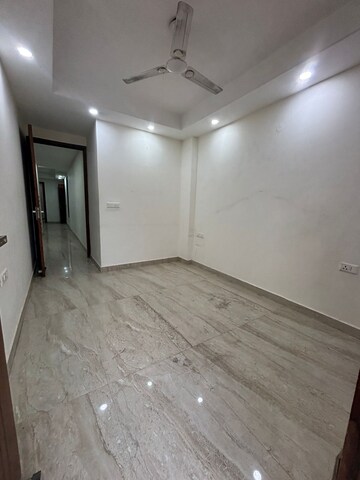 Room in 3 BHK Apartment at Palm Residency Chhatarpur, Chattarpur – for Rent