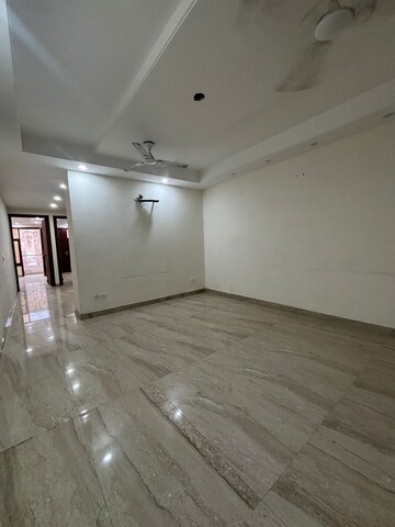 Room in 3 BHK Apartment at Palm Residency Chhatarpur, Chattarpur – for Rent