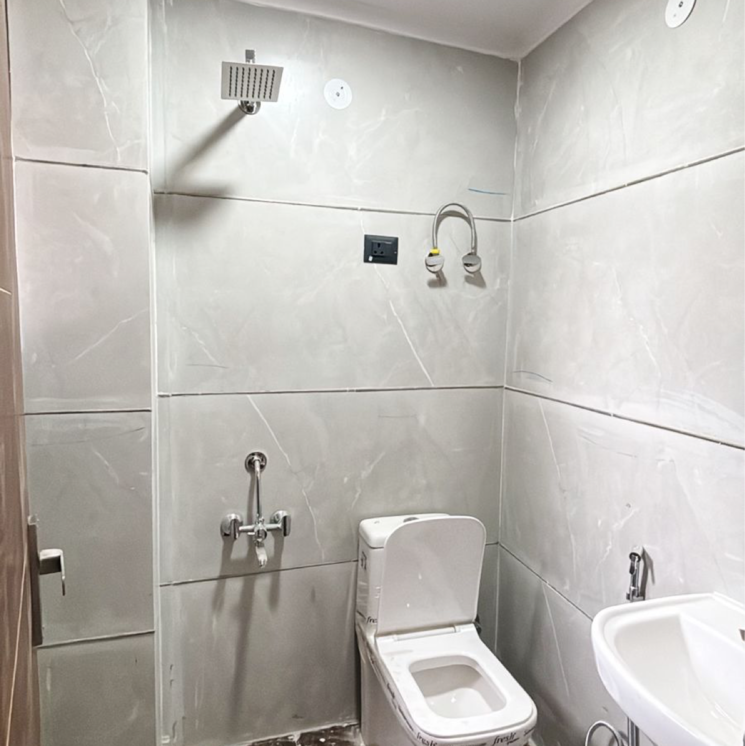 Bathroom, risland-sky-mansion 2 Bedroom 1210 Sq.Ft. Apartment In Chattarpur Delhi 9031656