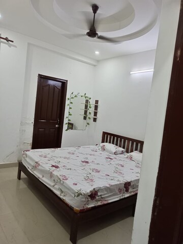 Bedroom in 2 BHK Builder Floor at Gyan Khand ii – for Rent