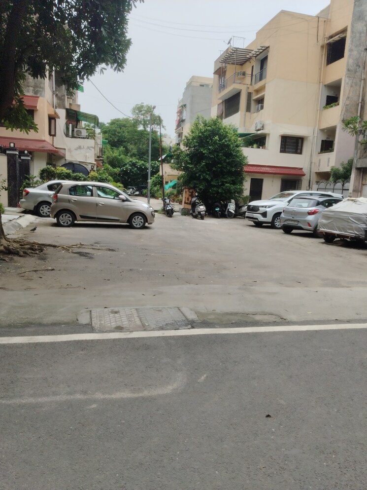 Exterior View, sarita-vihar-pocket-j-rwa 4 Bedroom 2000 Sq.Ft. Apartment In Sarita Vihar Delhi 9031731