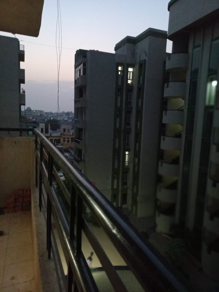 Balcony, dhakoli 4 Bedroom 1250 Sq.Ft. Apartment In Dhakoli Zirakpur 9031744