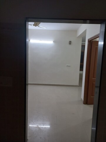 Room in 4 BHK Apartment at Dhakoli – for Rent