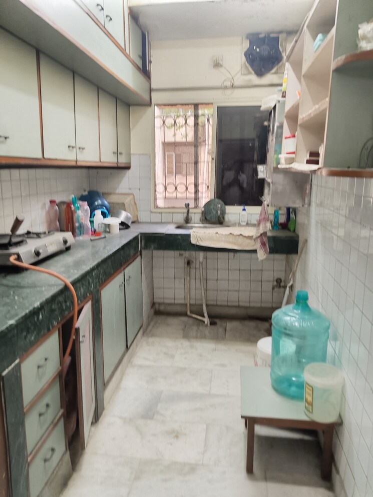 Kitchen, sarita-vihar-pocket-g-rwa 3 Bedroom 1550 Sq.Ft. Apartment In Sarita Vihar Delhi 9031762