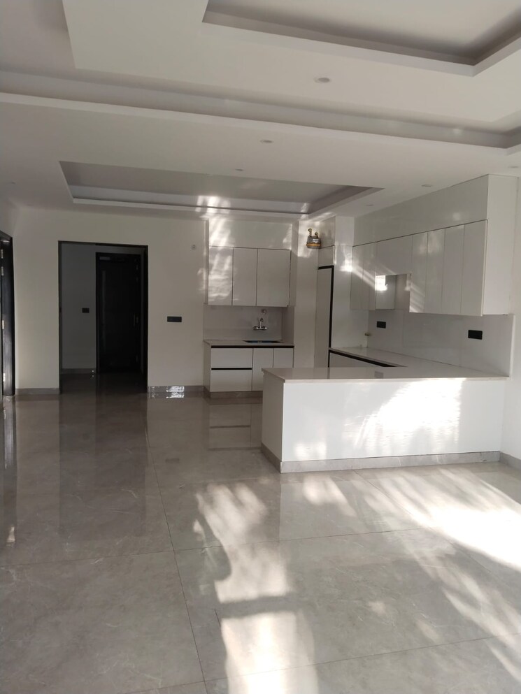 undefined, sector 40 3 Bedroom 2500 Sq.Ft. Builder Floor In Sector 40 Noida 9031787