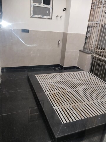 Kitchen in 3 BHK Builder Floor at Sector 40 – for Rent