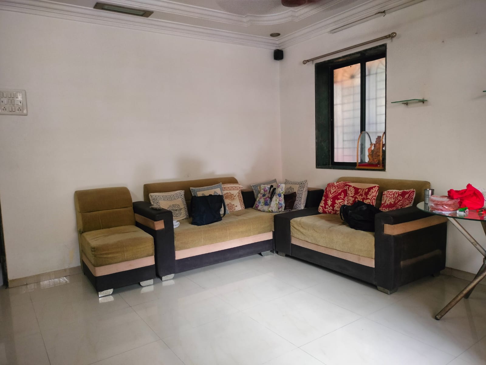 1 BHK + Extra Room Apartment For Rent in Flower Valley Complex